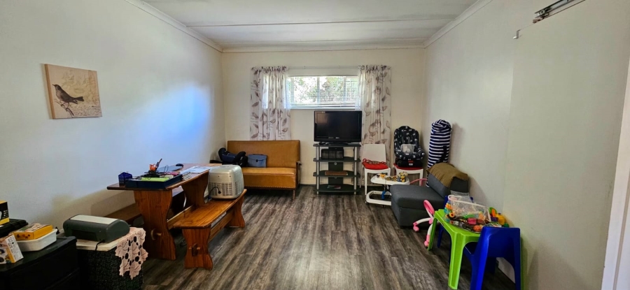 4 Bedroom Property for Sale in Uitsig Free State